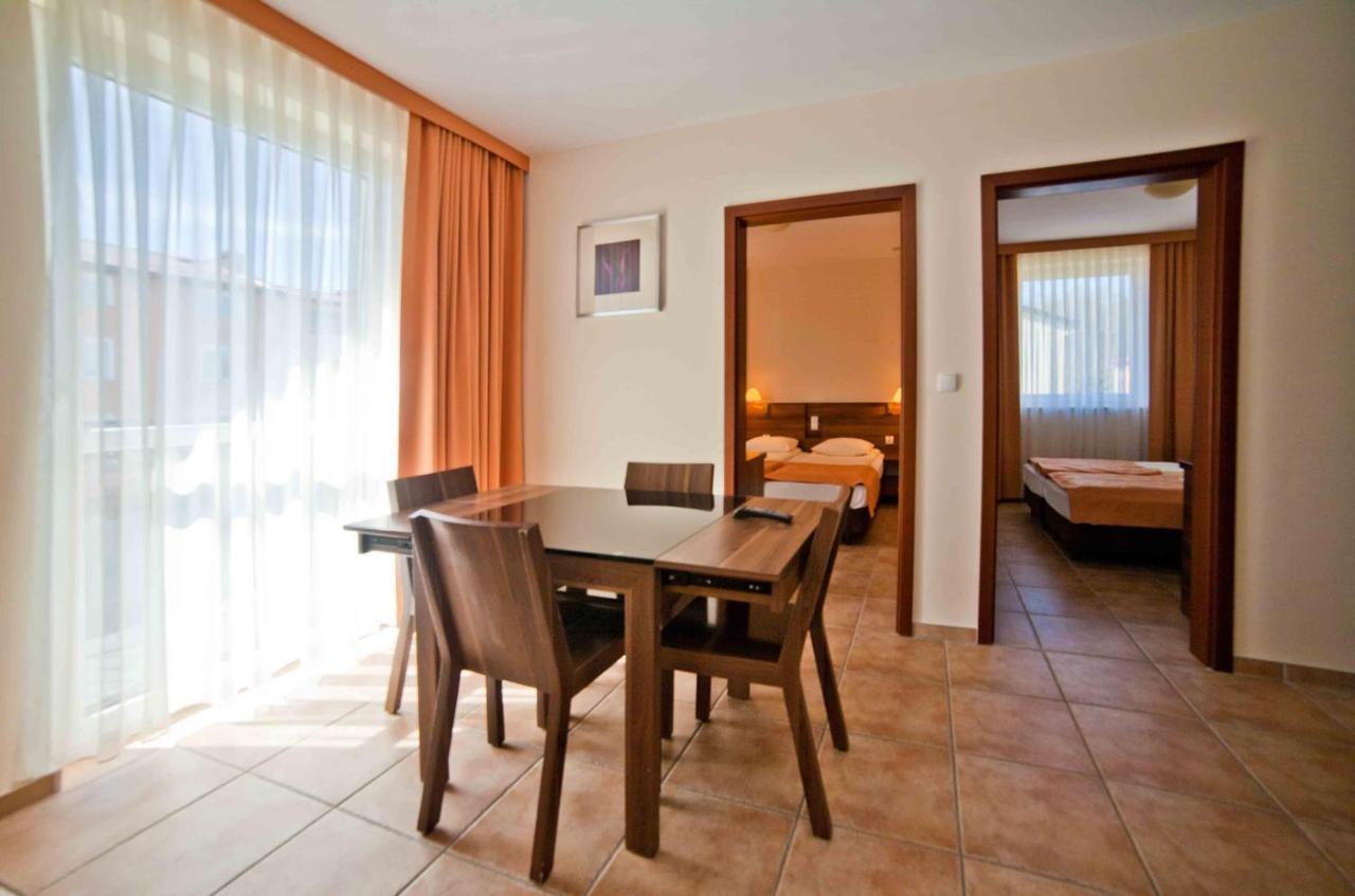 Amelia Apartamenty - Sala Zabaw, 2 Sypialnie, Garaz Podziemny Wladyslawowo Exterior foto