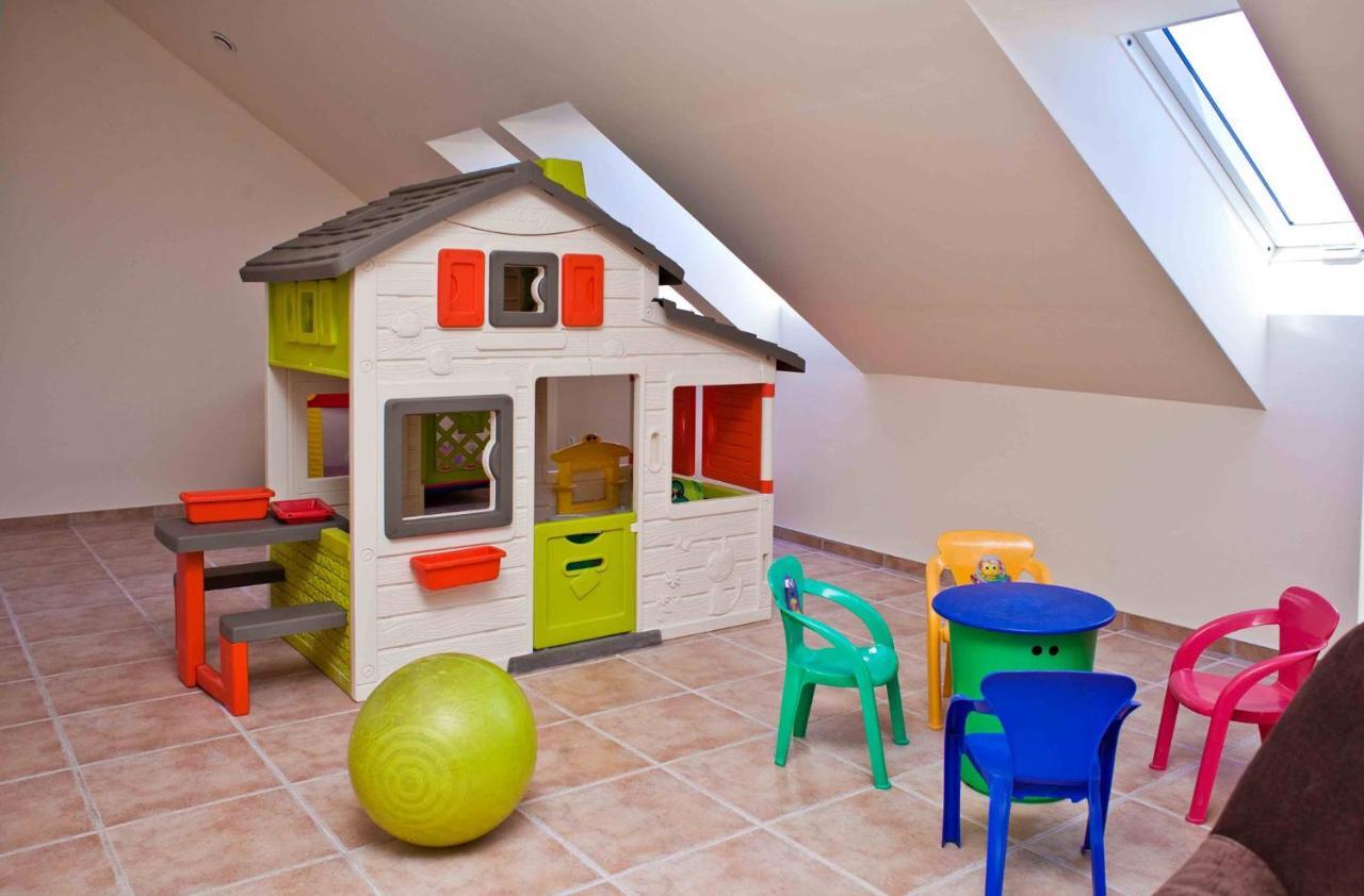 Amelia Apartamenty - Sala Zabaw, 2 Sypialnie, Garaz Podziemny Wladyslawowo Exterior foto