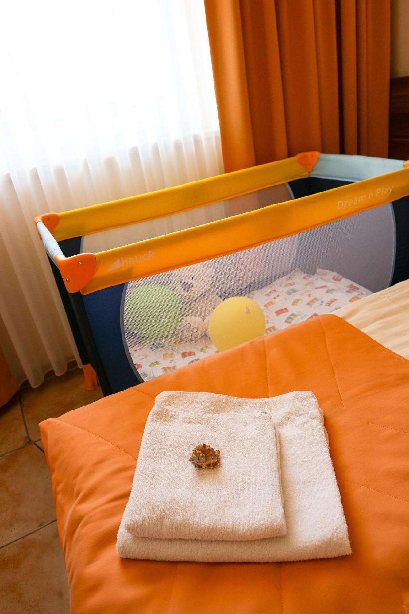 Amelia Apartamenty - Sala Zabaw, 2 Sypialnie, Garaz Podziemny Wladyslawowo Exterior foto